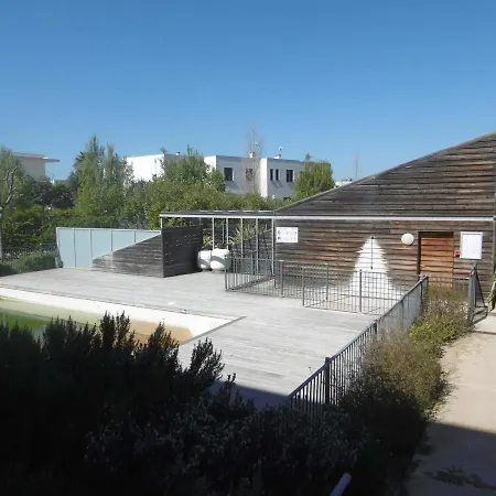 2 Pieces Avec Clim, Parking Et Piscine, A 300m De La - - Fr-1-472-189 Sète